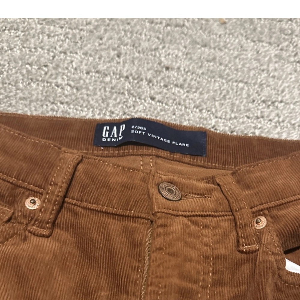 GAP | High-Rise Corduroy Soft Vintage Flare Pants in Rust | Size 2/26S - Picture 2 of 8